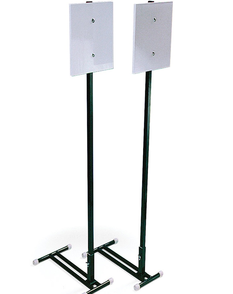 Metal stoolball wickets